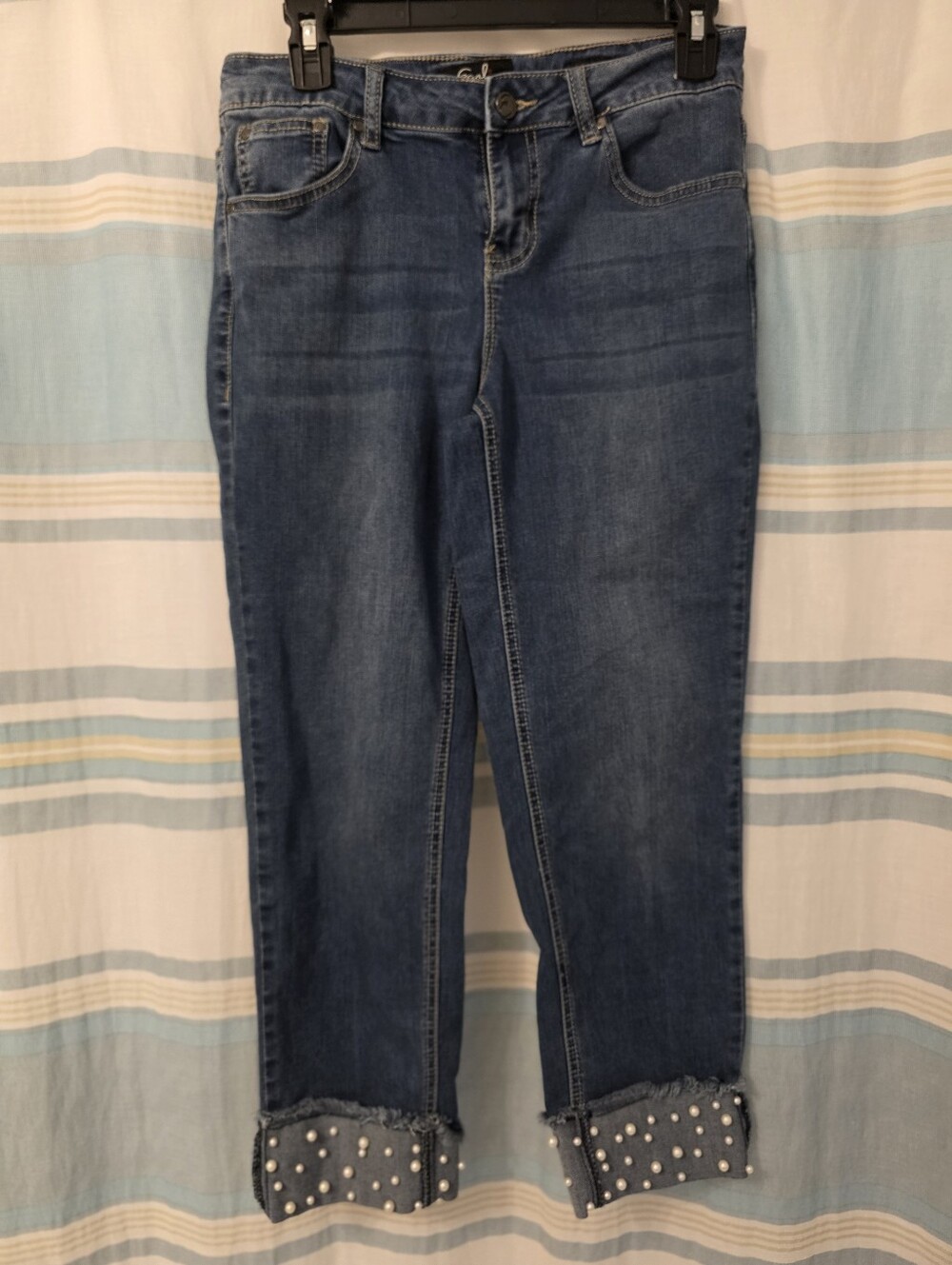Earl Jean Women's Cropped Straight Cuff Pearl Embellished Jeans Size 6